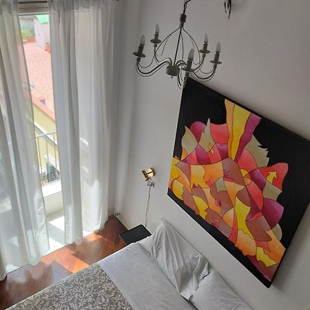 Residence E Appartamenti Cavallerizza Неаполь Екстер'єр фото