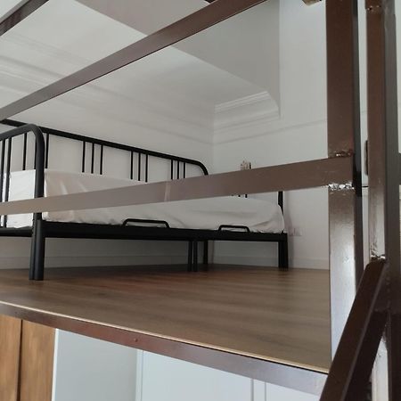 Residence E Appartamenti Cavallerizza Неаполь Екстер'єр фото